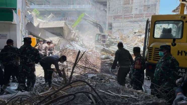 Death Toll Rises to 36 in Indonesia: Search for Bodies Continues