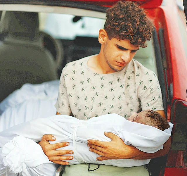 অন্তত ২ হাজার শিশুর মৃত্যু হয়েছে গাজায়, নিহত মানুষের সংখ্যা বেড়ে দাঁড়িয়েছে ৫০৮৭