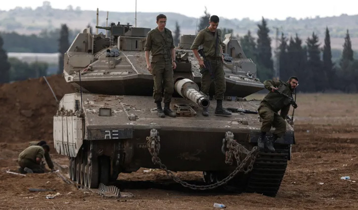 গাজায় স্থল-আকাশ-সমুদ্রপথে হামলার প্রস্তুতি নিচ্ছে ইসরায়েল